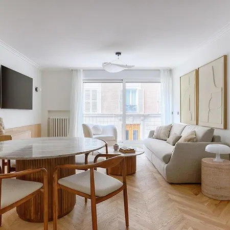 Mykeypers - Luxurious Flat 2br-6p - Arc De Triomphe * Parigi