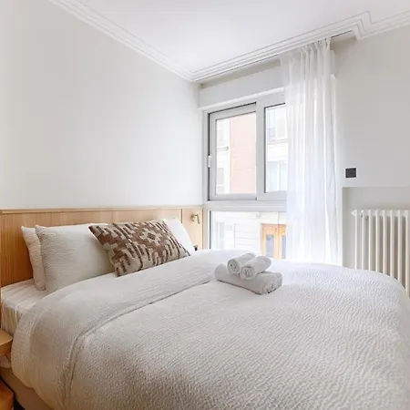 Mykeypers - Luxurious Flat 2br-6p - Arc De Triomphe * Parigi
